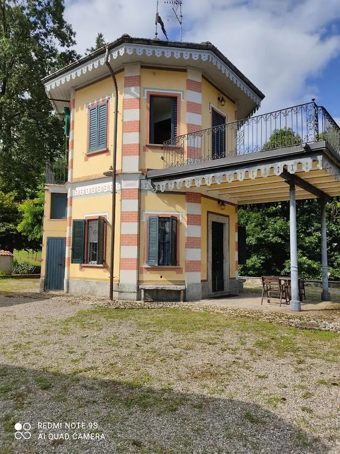 Vakantieboerderij Agriturismo Villa Brugolta Lavena Ponte Tresa Italië